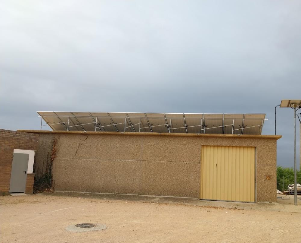 Imagen Salas Altas instala placas solares para ahorrar en el gasto de la luz