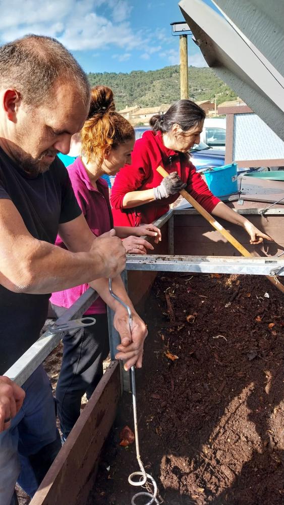 Imagen La población de Salas Altas continúa implicada con el medioambiente
